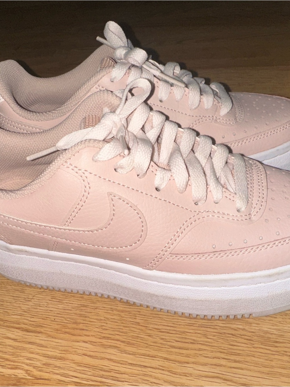 Nike Low-Top Sneakers - Light Pink and White